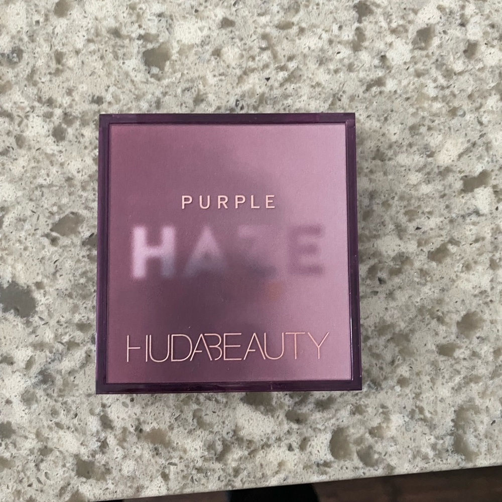 Hudabeauty HAZE eye shadow